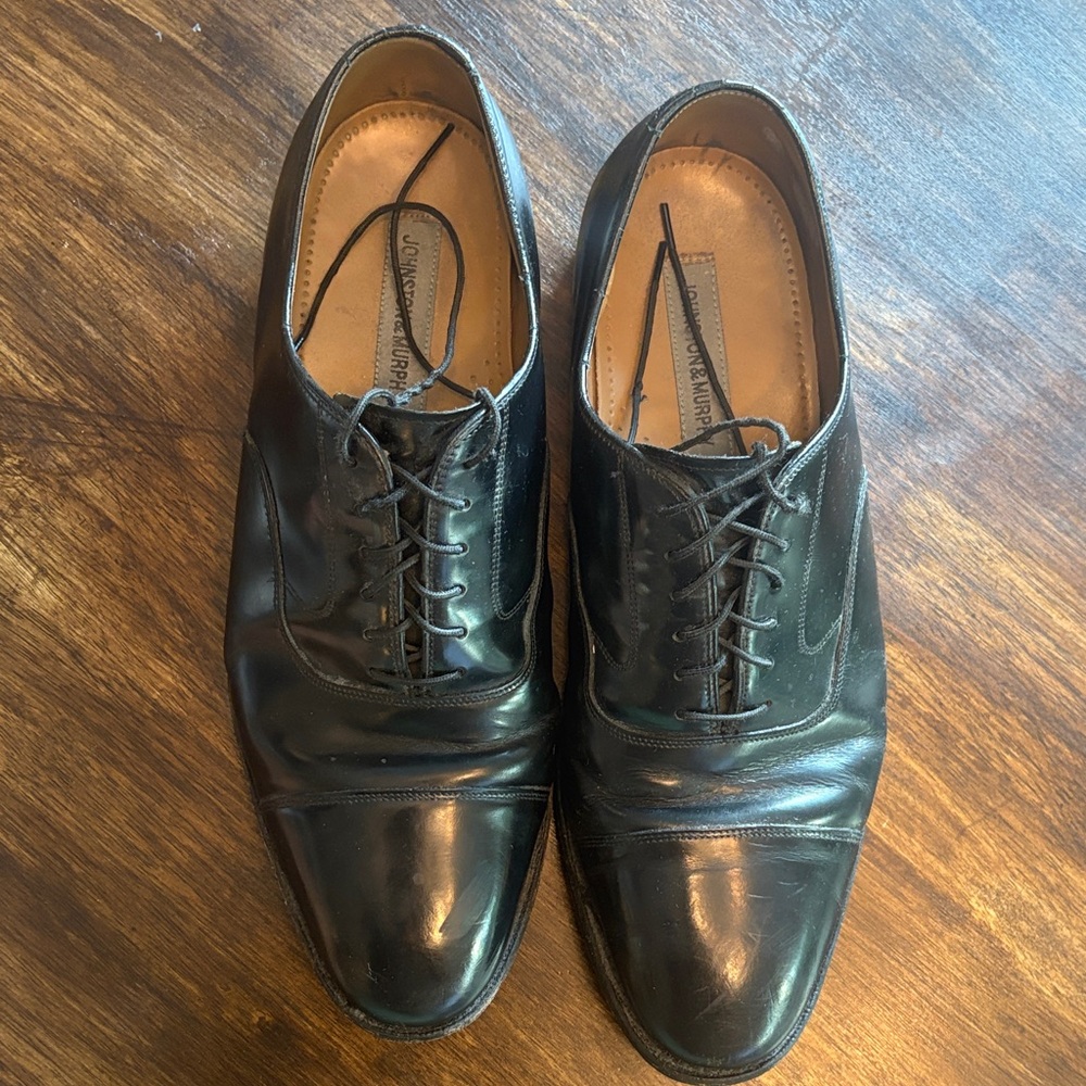 Johnston & Murphy Classic Black Oxfords